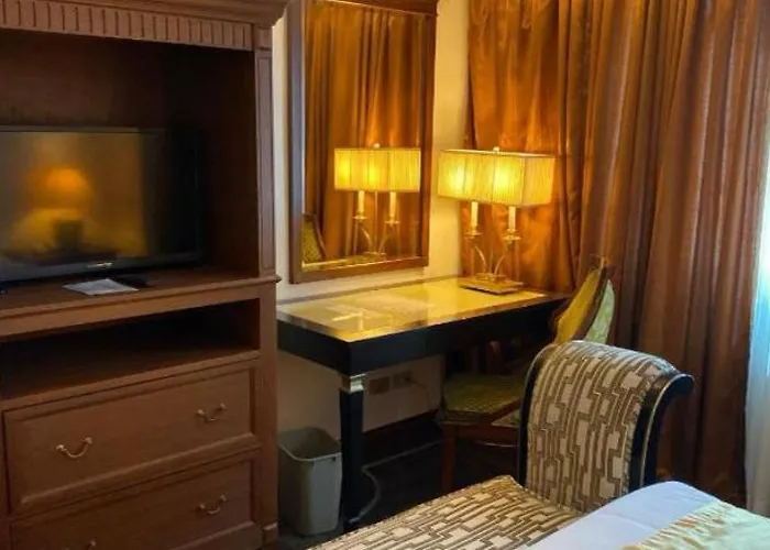 The Zen Escape 1br Makati Swim Gym Park Cook 300mb 5940 * Manila