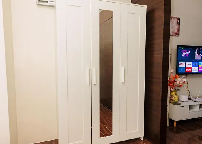 Apartment The Zen Escape 1br Makati Swim Gym Park Cook 300mb 5940 *